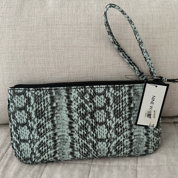 Wristlet, Black / Blue Snake Print - Picture 2 of 2